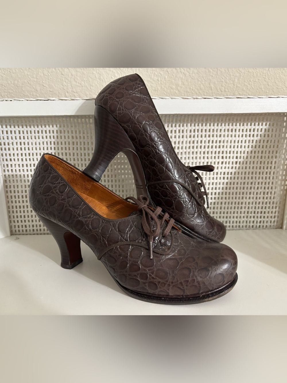 Chie Mihara Depoi Chocolate Brown Croc-Embossed Lace-Up Heels - Like New